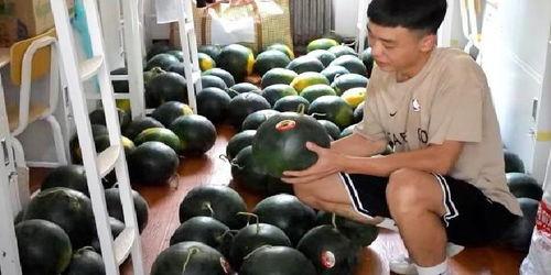 全校吃瓜,揭秘全校师生热捧的神秘事件